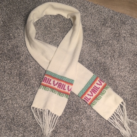 Vail Ski Scarf - Picture 2 of 3